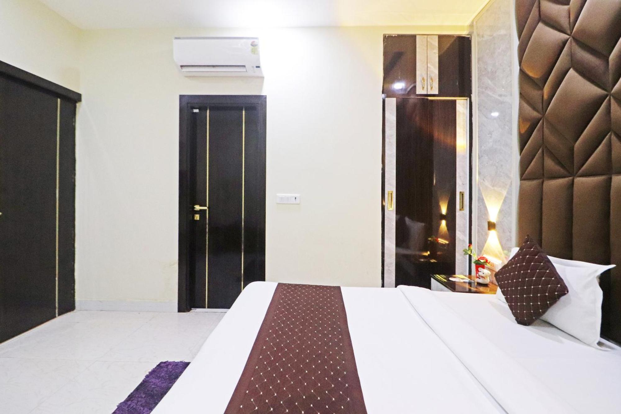 Hotel Grand Qubic Near Delhi Airport นิวเดลี ภายนอก รูปภาพ